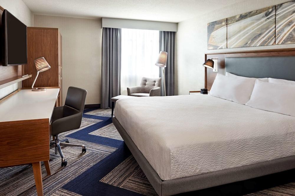 COMFORT INN photo 2