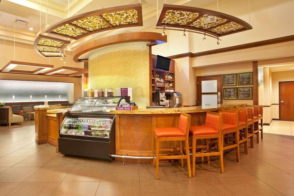 HYATT PLACE ORLANDO/UNIVERSAL photo 2