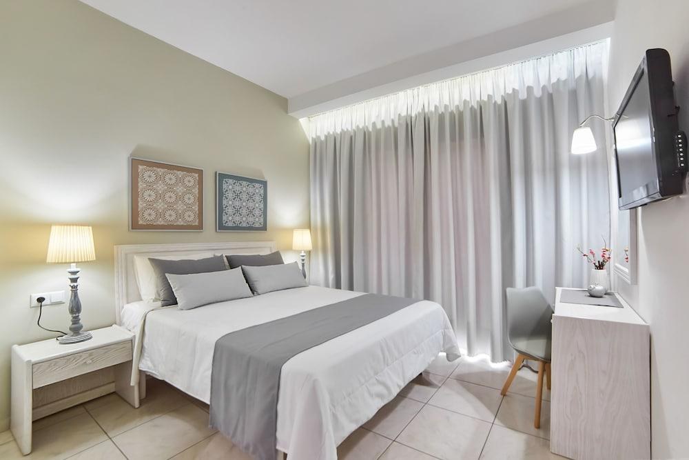 VILLA MARE MONTE photo 2