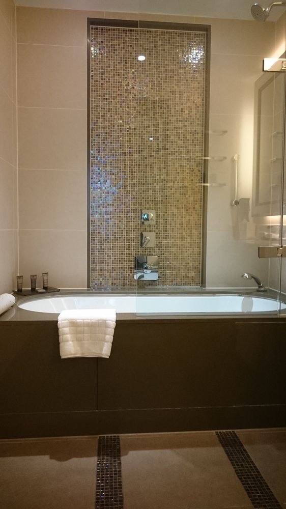 CROWNE PLAZA BATTERSEA
