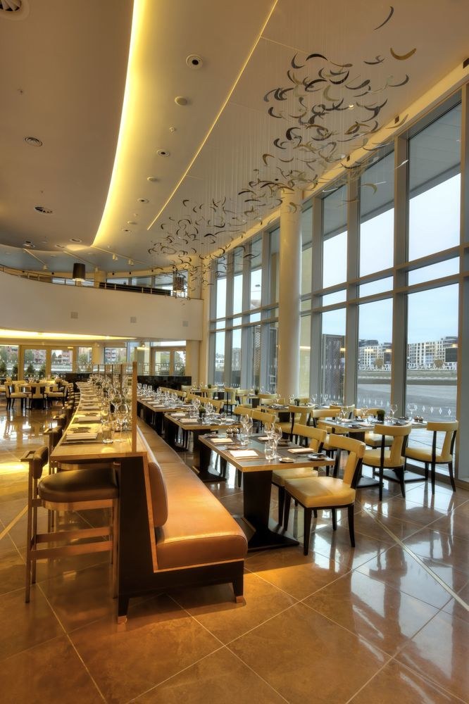 CROWNE PLAZA BATTERSEA photo 1