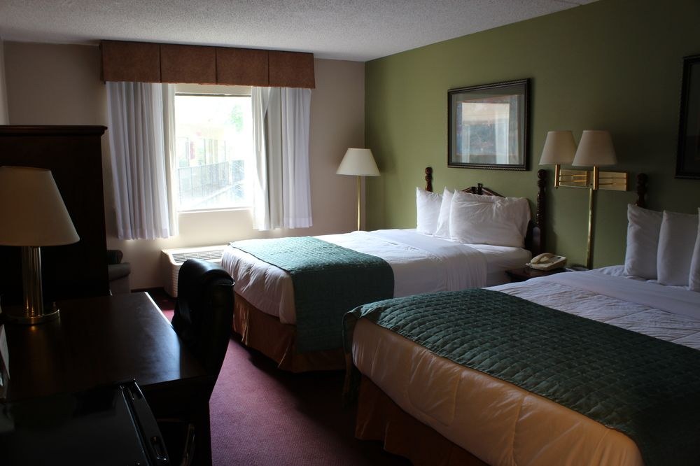 SUPER 8 BY WYNDHAM EUREKA SPRINGS