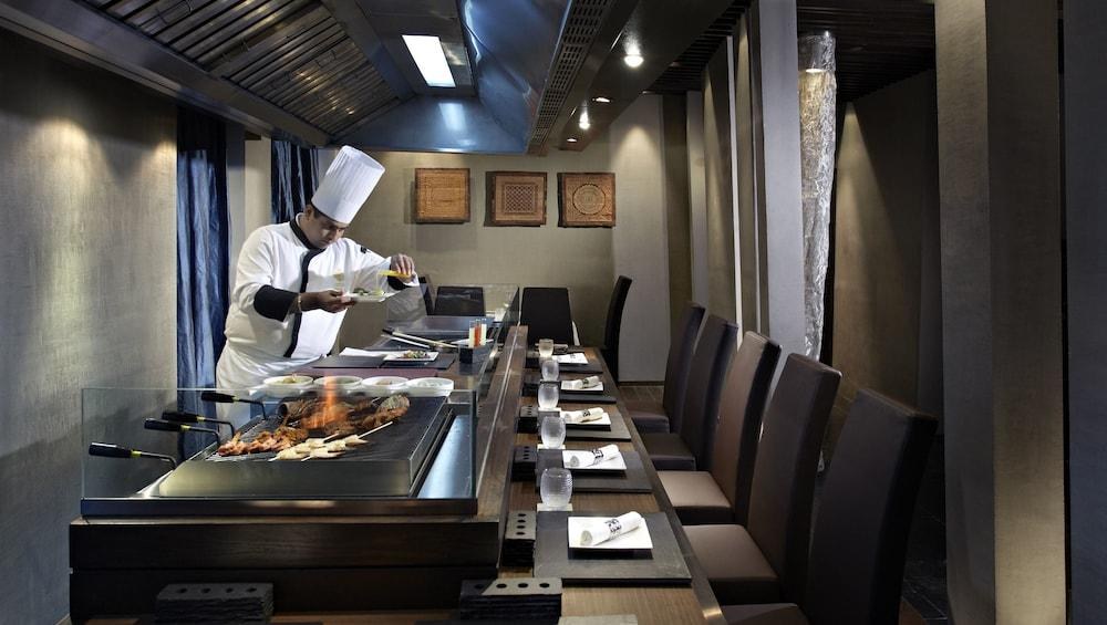 THE CANVAS DUBAI, MGALLERY BY SOFITEL photo 4