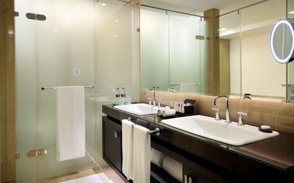 SOFITEL ABU DHABI CORNICHE photo 2