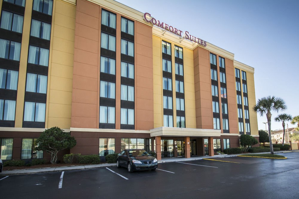 COMFORT SUITES BAYMEADOWS NEAR BUTLER BLVD photo 1