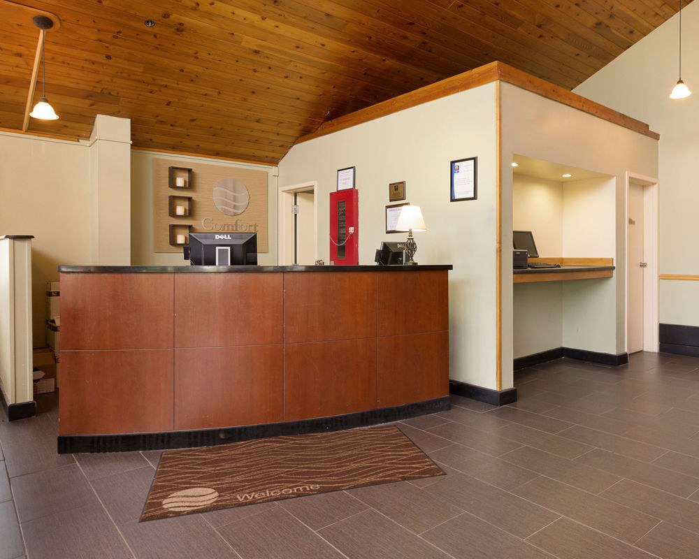 COMFORT INN CARRIER CIRCLE photo 1