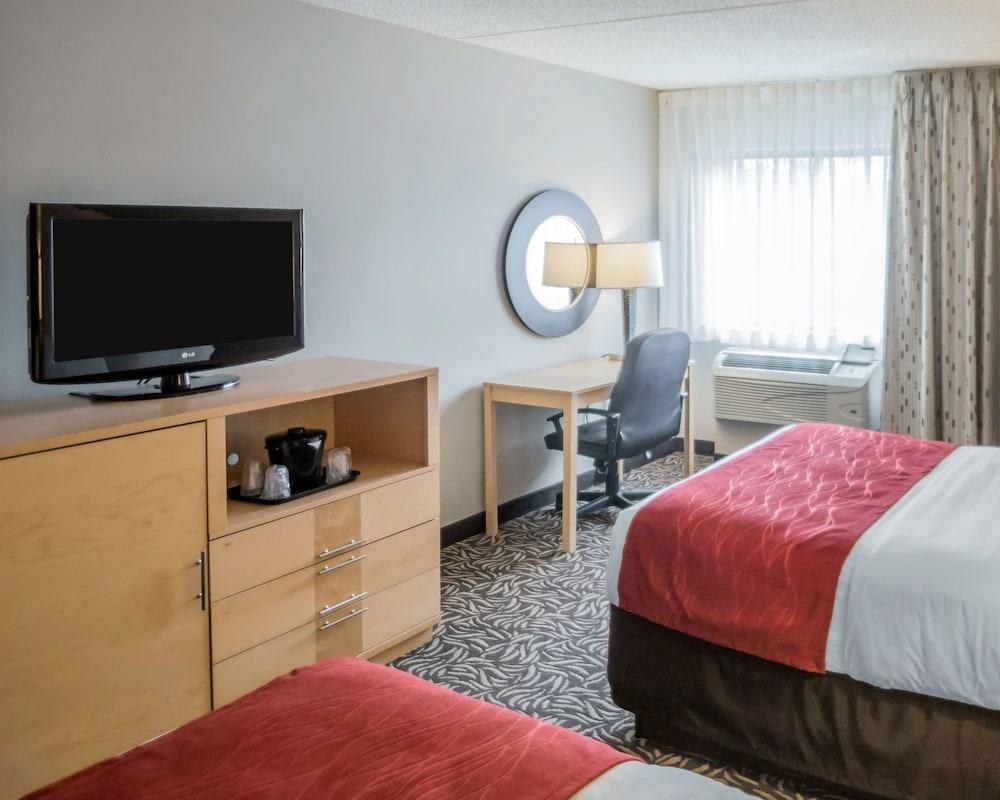 COMFORT INN FAIRGROUNDS photo 2