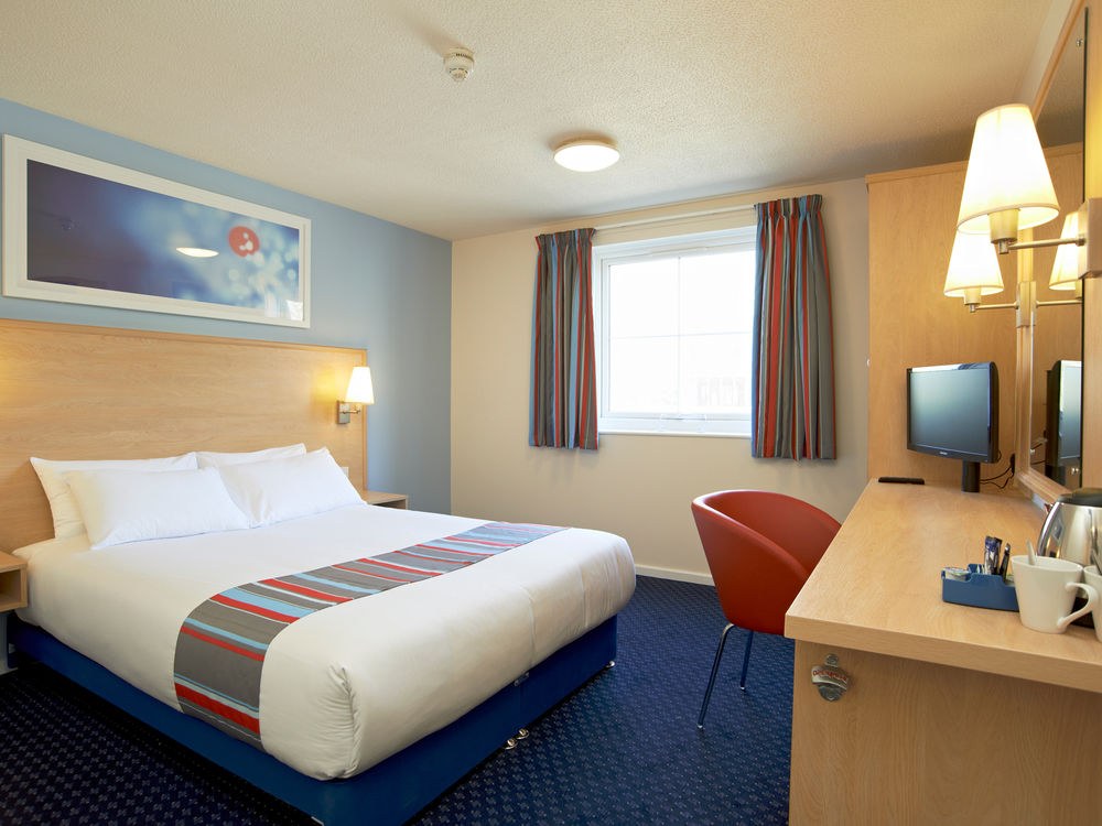 Travelodge Bath Waterside