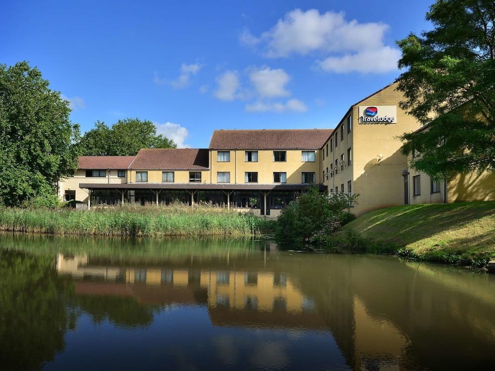 Travelodge Bath Waterside photo 2