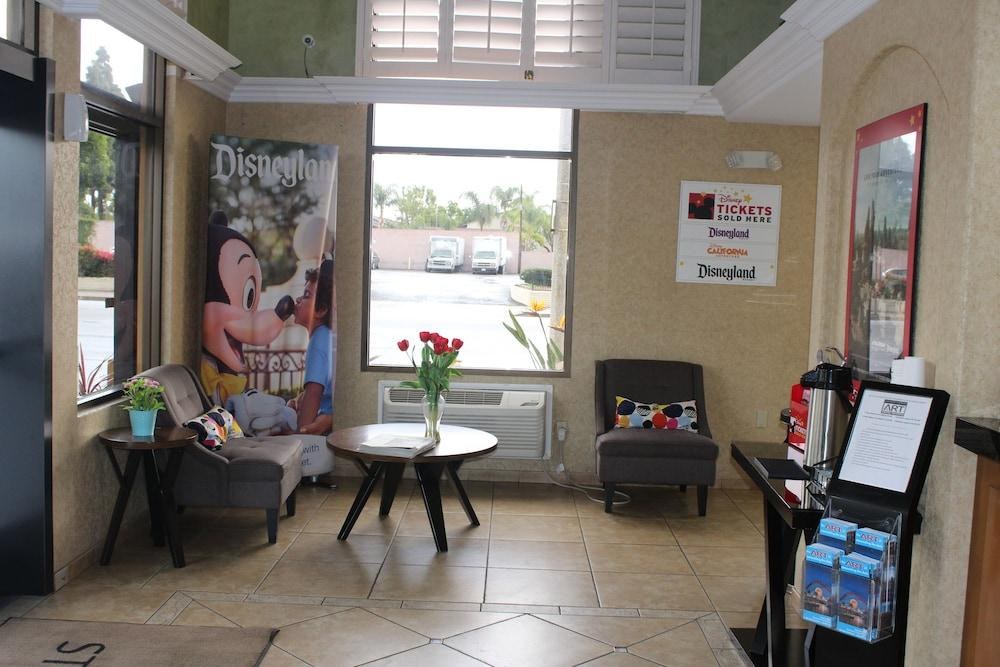 STANFORD INN & SUITES ANAHEIM