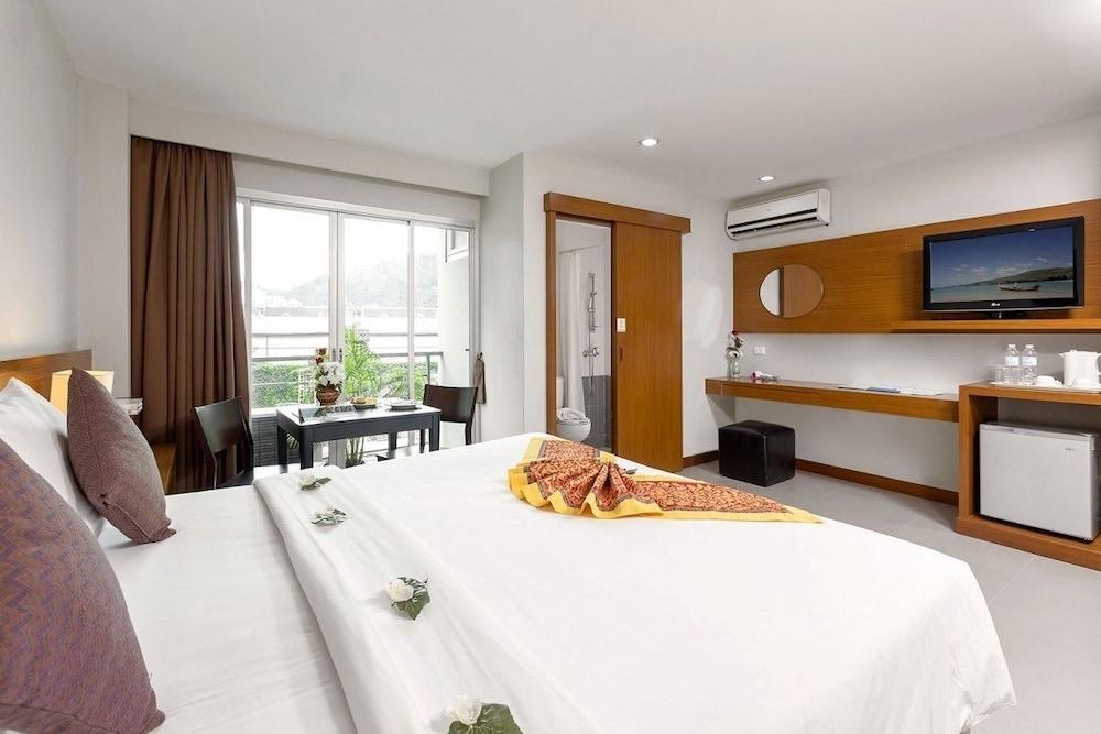 Patong Bay Residence photo 1