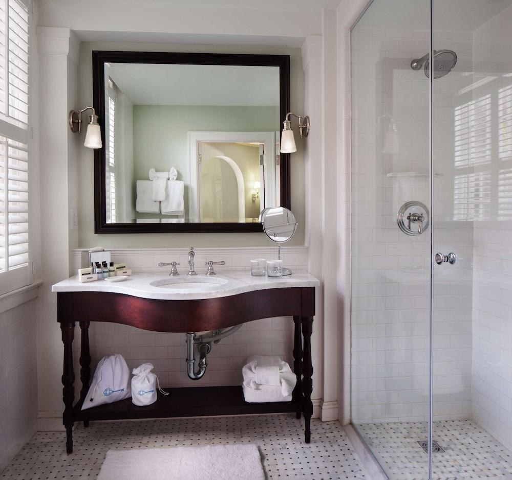 THE CAROLINA INN photo 2
