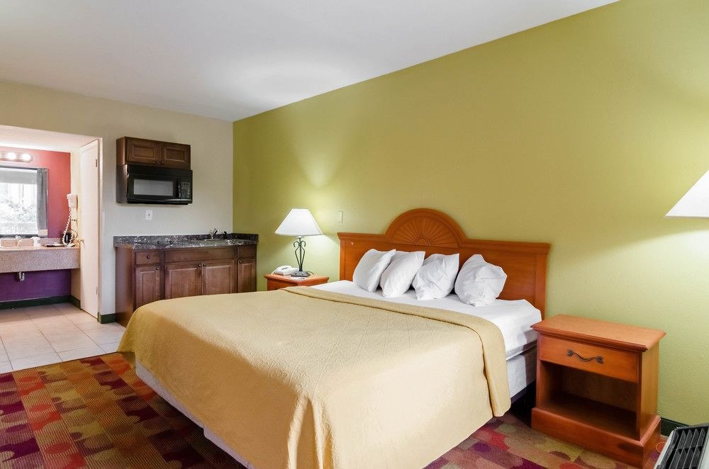 Baymont by Wyndham Williamsburg photo 1