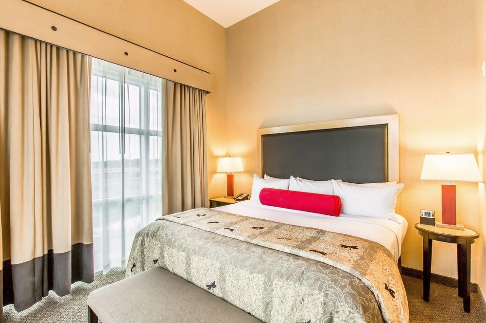 CAMBRIA SUITES photo 1
