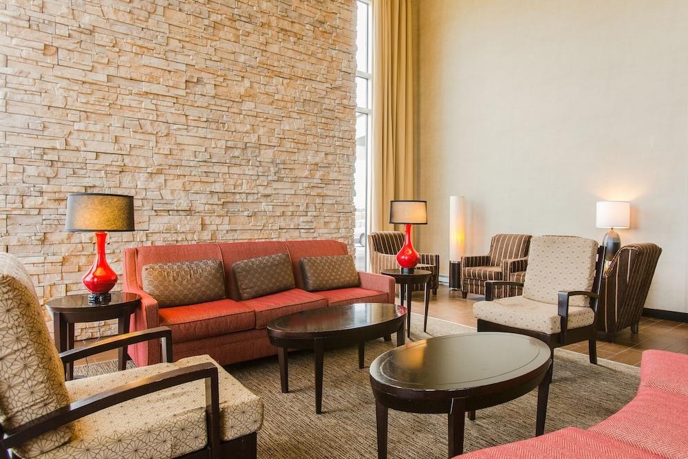 CAMBRIA SUITES photo 2