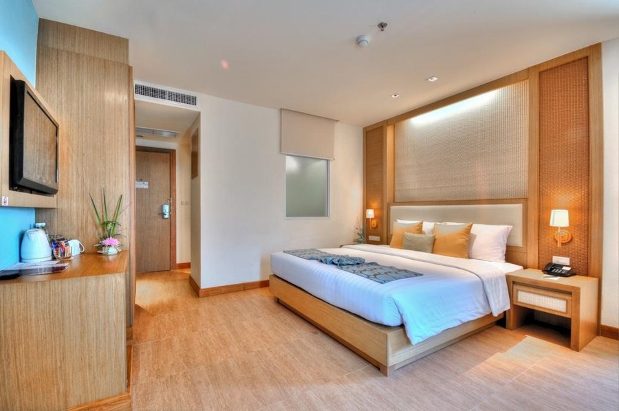 THE ASHLEE PLAZA PATONG HOTEL & SPA photo 2