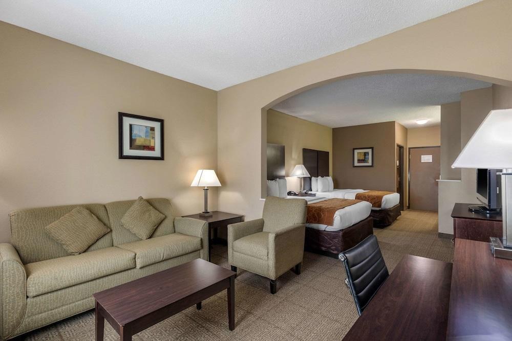 COMFORT SUITES NEAR STONEBRIAR MALL photo 2