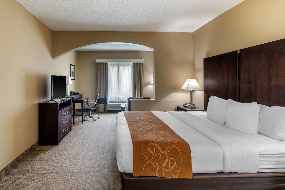 COMFORT SUITES NEAR STONEBRIAR MALL photo 4