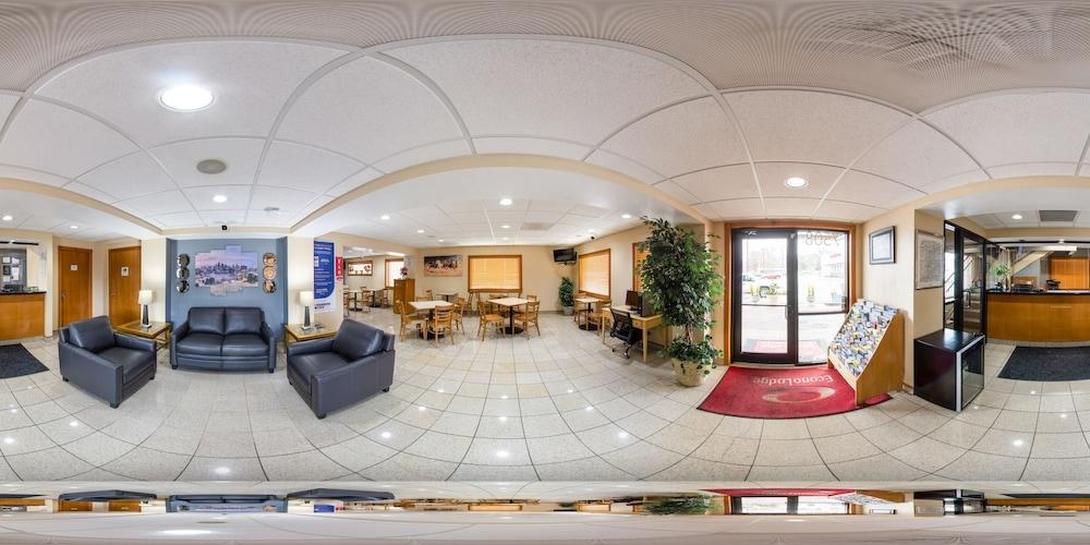 ECONO LODGE  INN & SUITES I-35 AT SHAWNEE MISSION photo 3