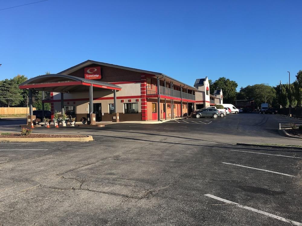 ECONO LODGE  INN & SUITES I-35 AT SHAWNEE MISSION photo 4