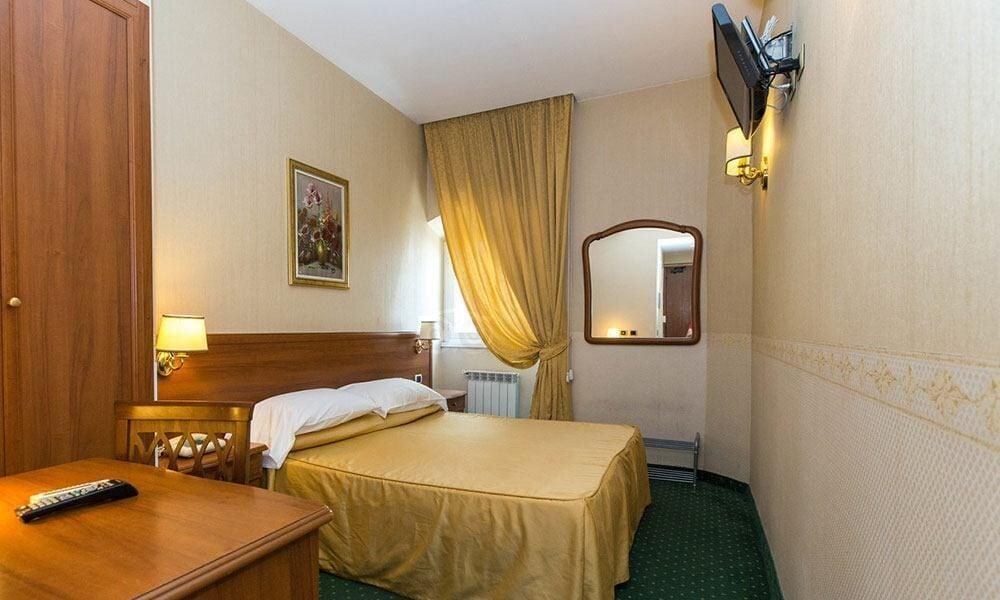ASTORIA GARDEN HOTEL photo 4