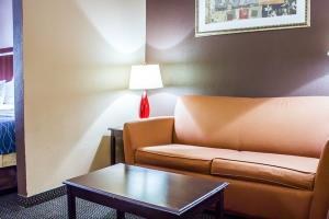 TRAVELODGE BY WYNDHAM OZONE PARK photo 1