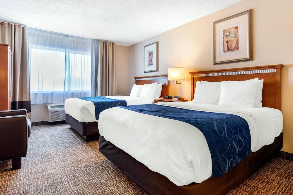 COMFORT SUITES NORMAL UNIVERSITY AREA photo 4