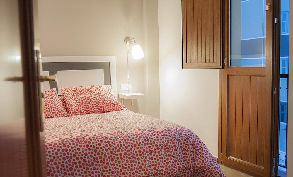 APARTAMENTOS CATEDRAL PLAZA 3000 photo 2