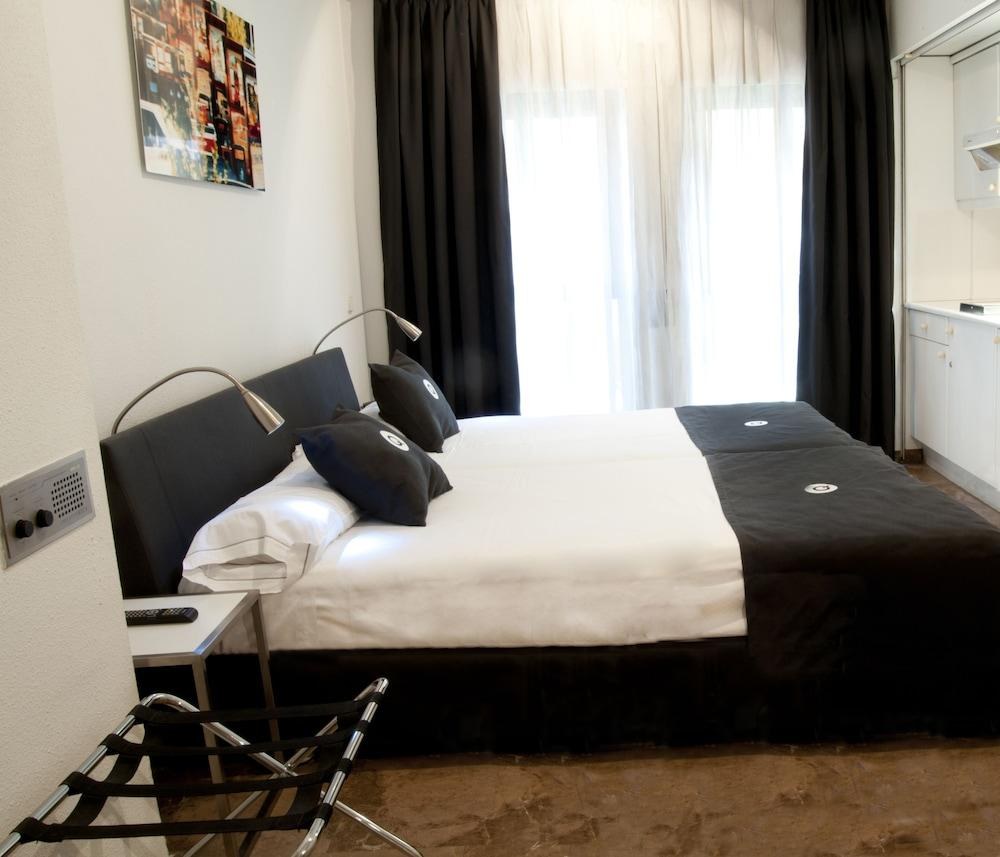 HA Apartahotel Quo Eraso photo 2