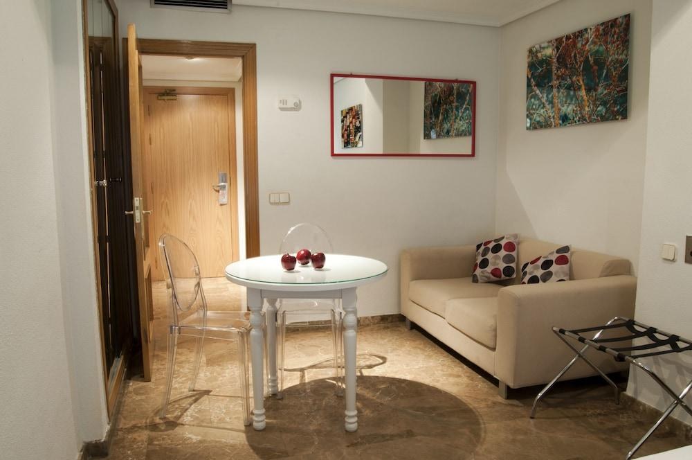 HA Apartahotel Quo Eraso photo 3