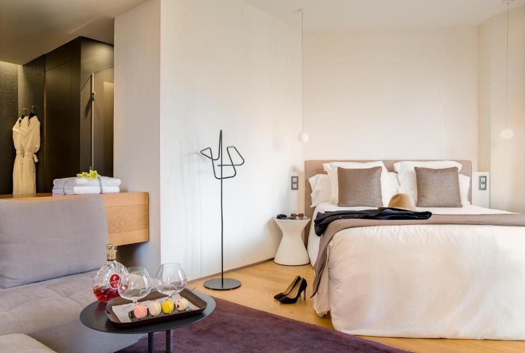 OHLA BARCELONA photo 1