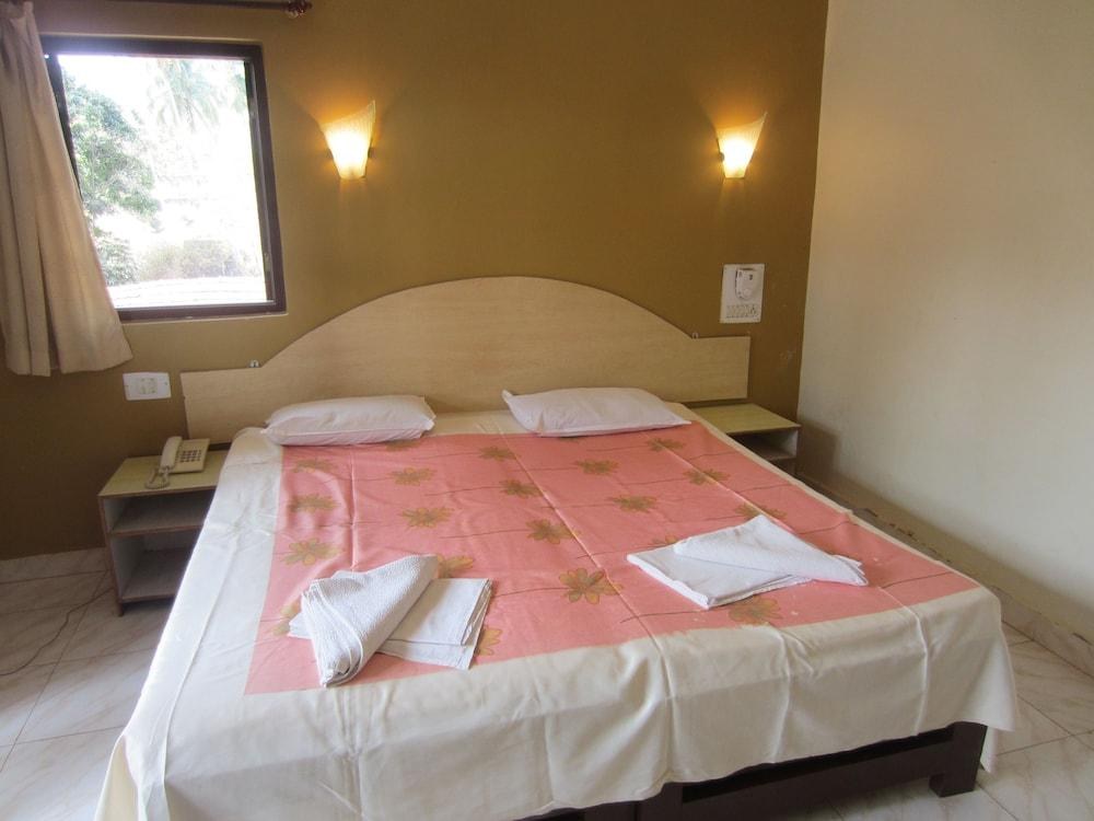 Riverside Regency Resort photo 2