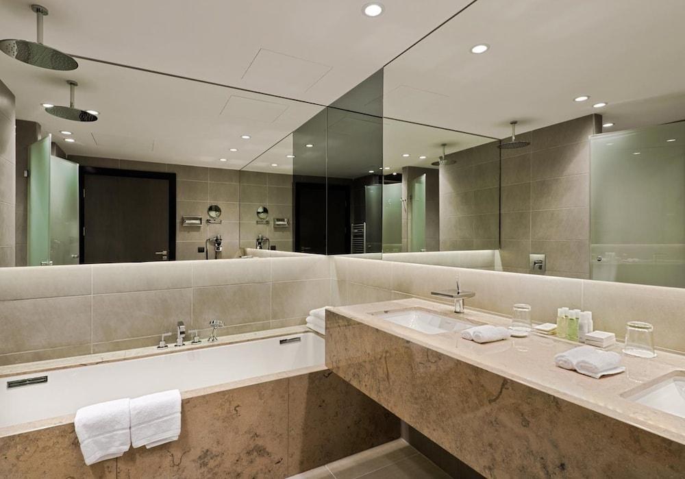 Hotel Berlin Potsdamer Platz by Leonardo Hotels photo 3