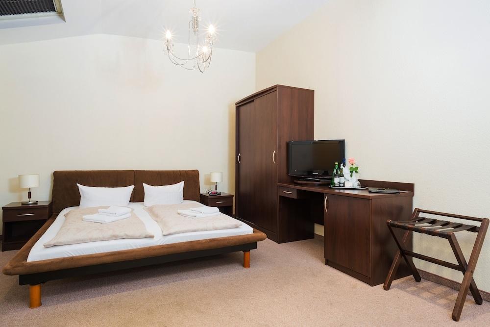 UPPER ROOM HOTEL photo 3