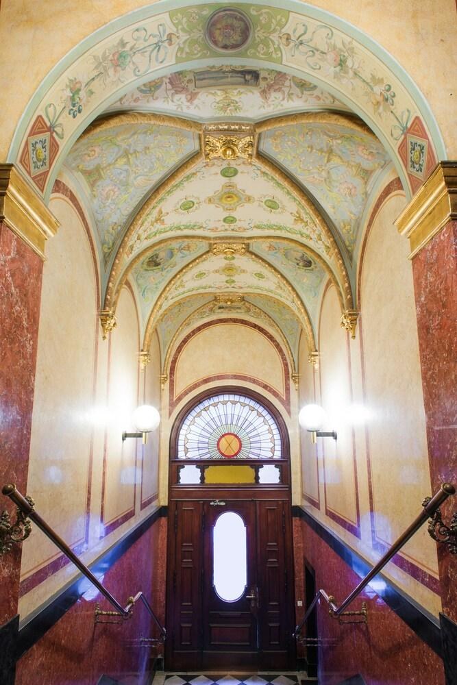 UPPER ROOM HOTEL photo 4