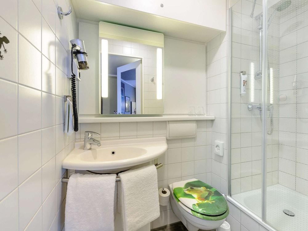 IBIS BERLIN MITTE HOTEL photo 3