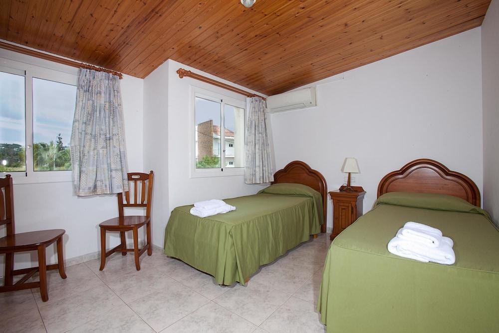 Apartamentos Sunway Tara photo 4