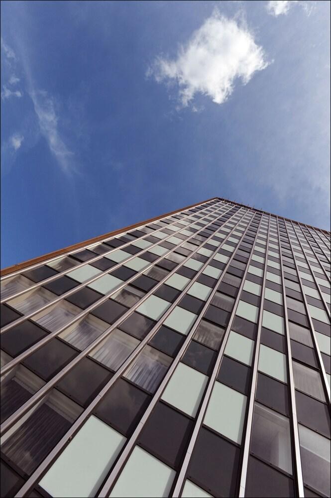 Hampton by Hilton Birmingham Broad Street photo 4