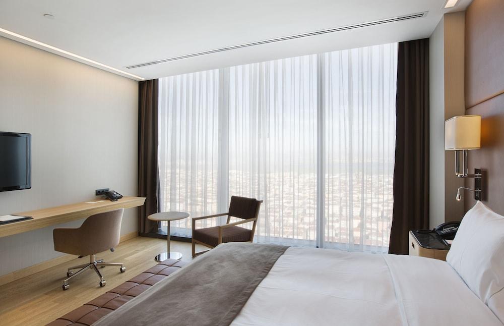 DoubleTree by Hilton Istanbul - Avcilar photo 4