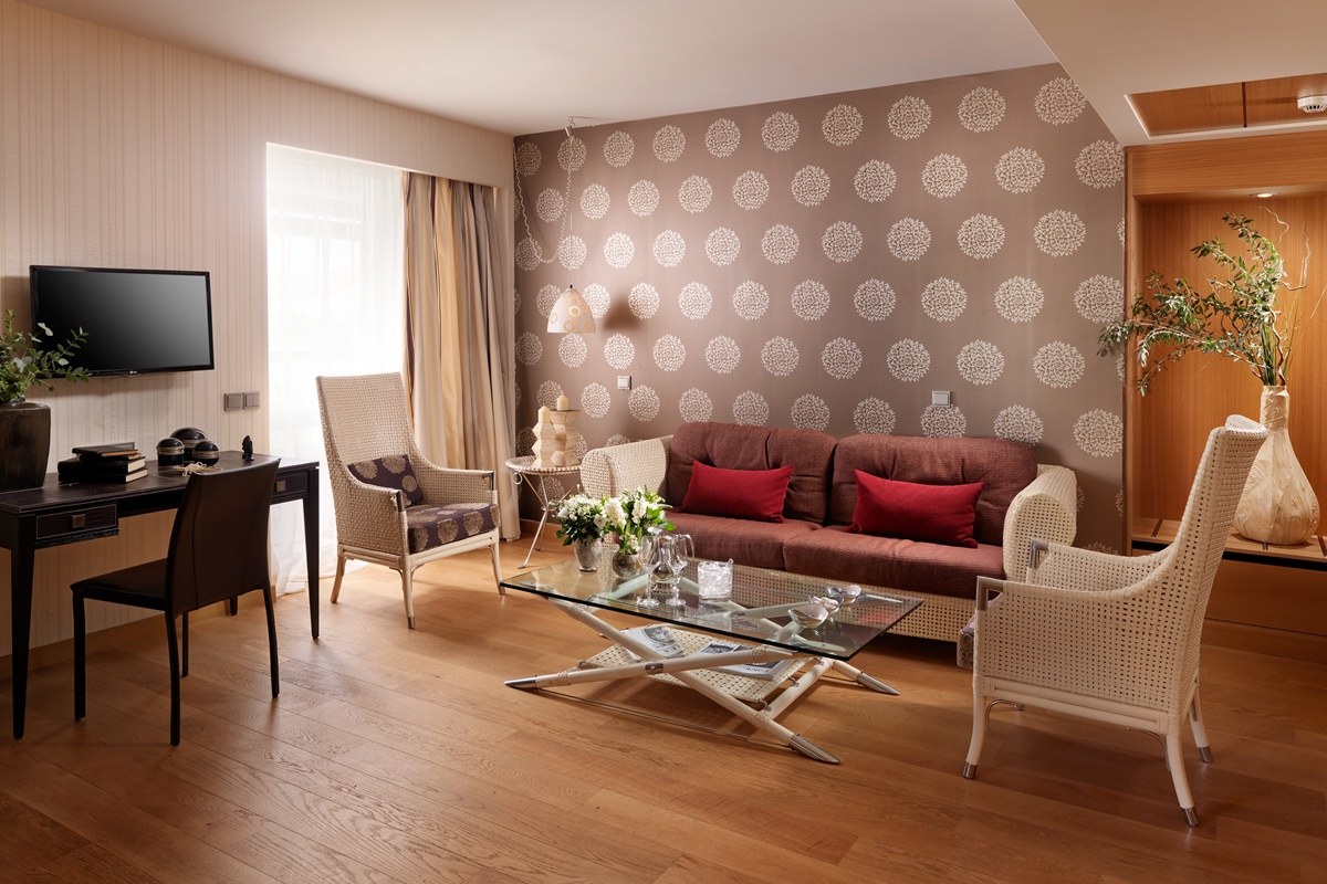 DIVANI ESCAPE-ADULTS ONLY photo 4