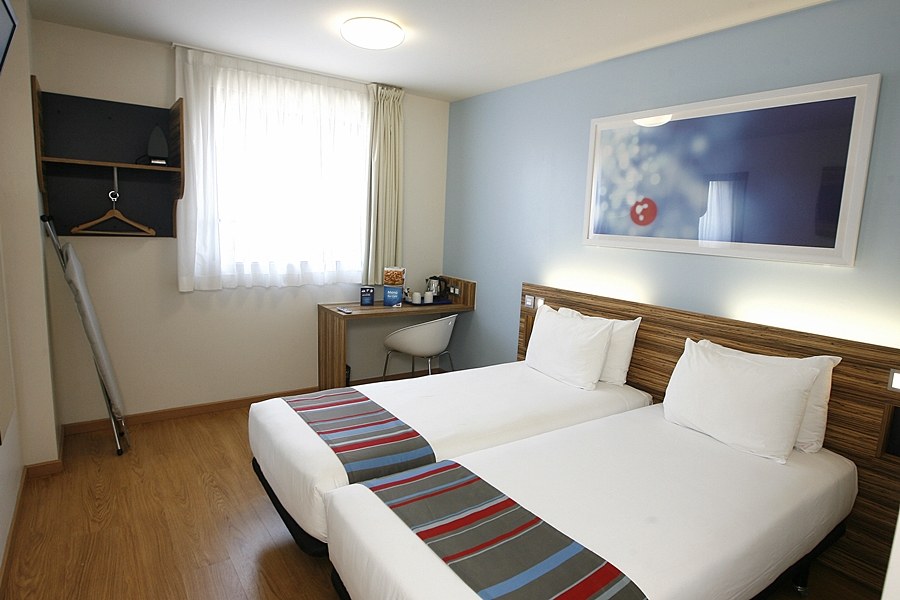 TRAVELODGE BARCELONA POBLENOU photo 1