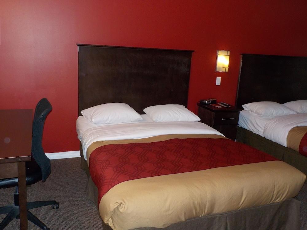 ECONO LODGE photo 2