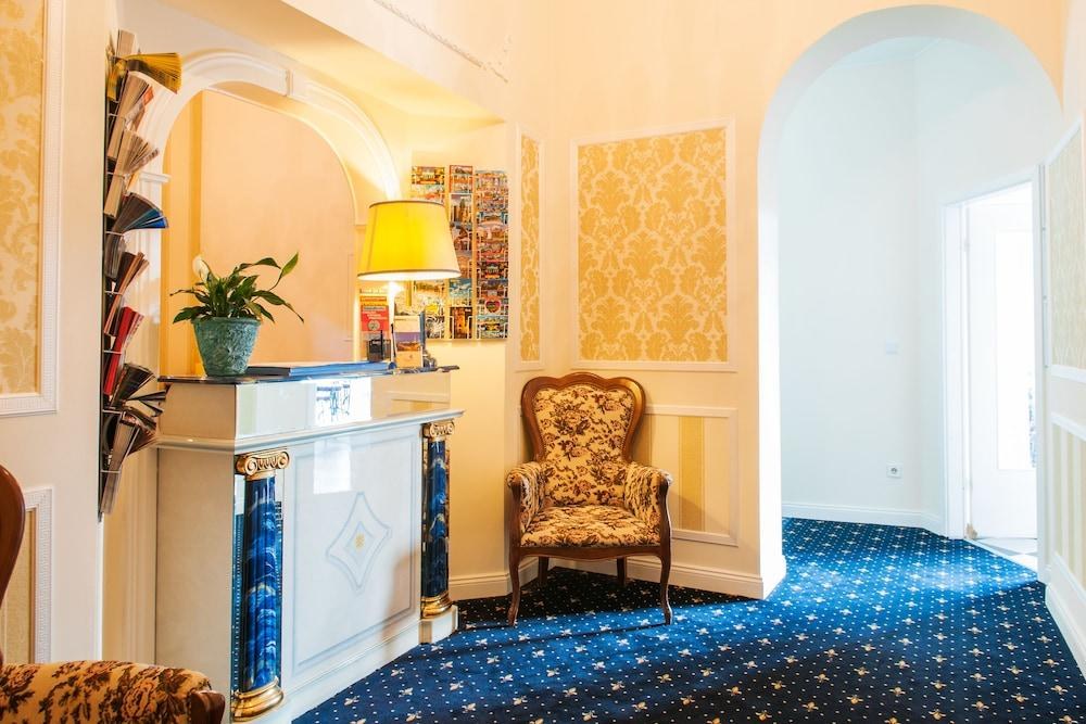 BELLEVUE AM KURFURSTENDAMM HOTEL photo 2