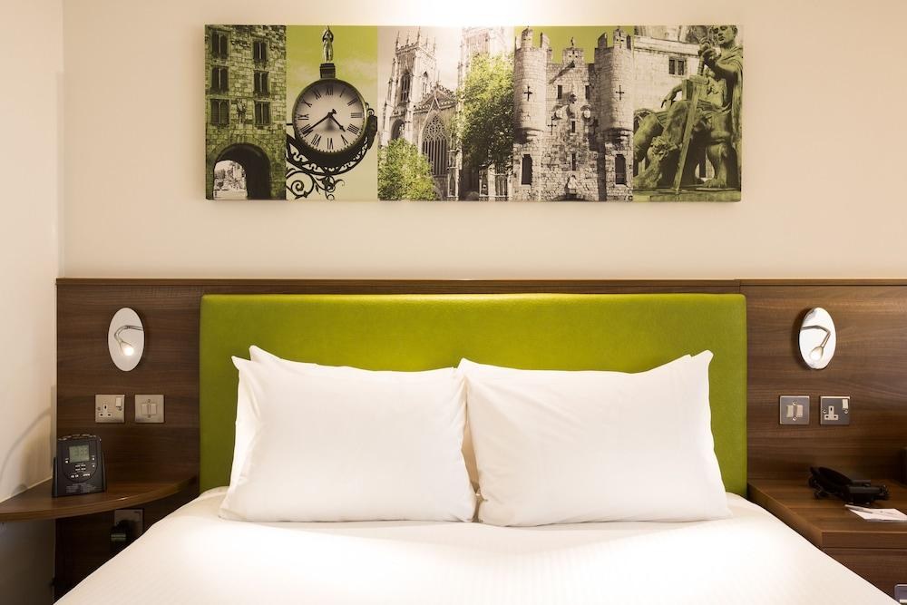 Hampton by Hilton York photo 3