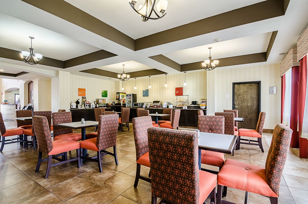 COMFORT INN & SUITES LAWRENCE - UNIVERSITY AREA