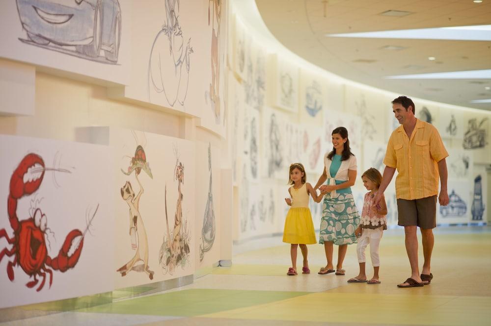 DISNEY'S ART OF ANIMATION RESORT photo 2