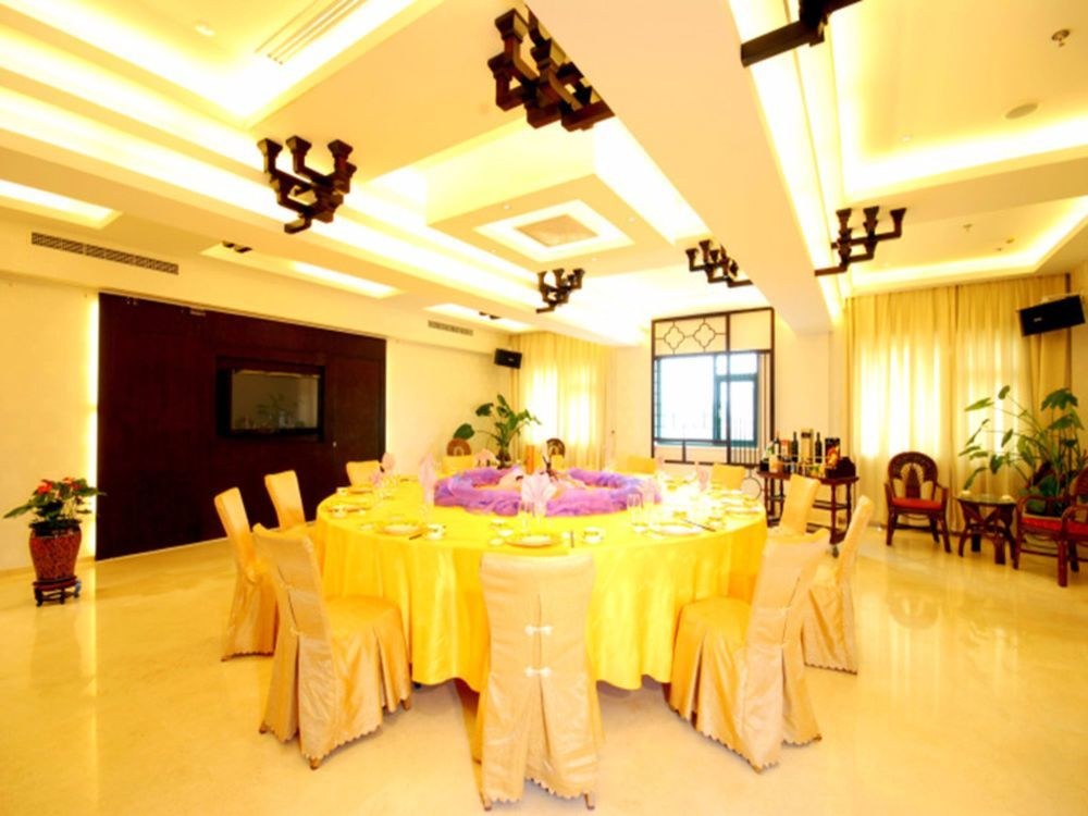 JINLONG HOT SPRING HOTEL photo 1