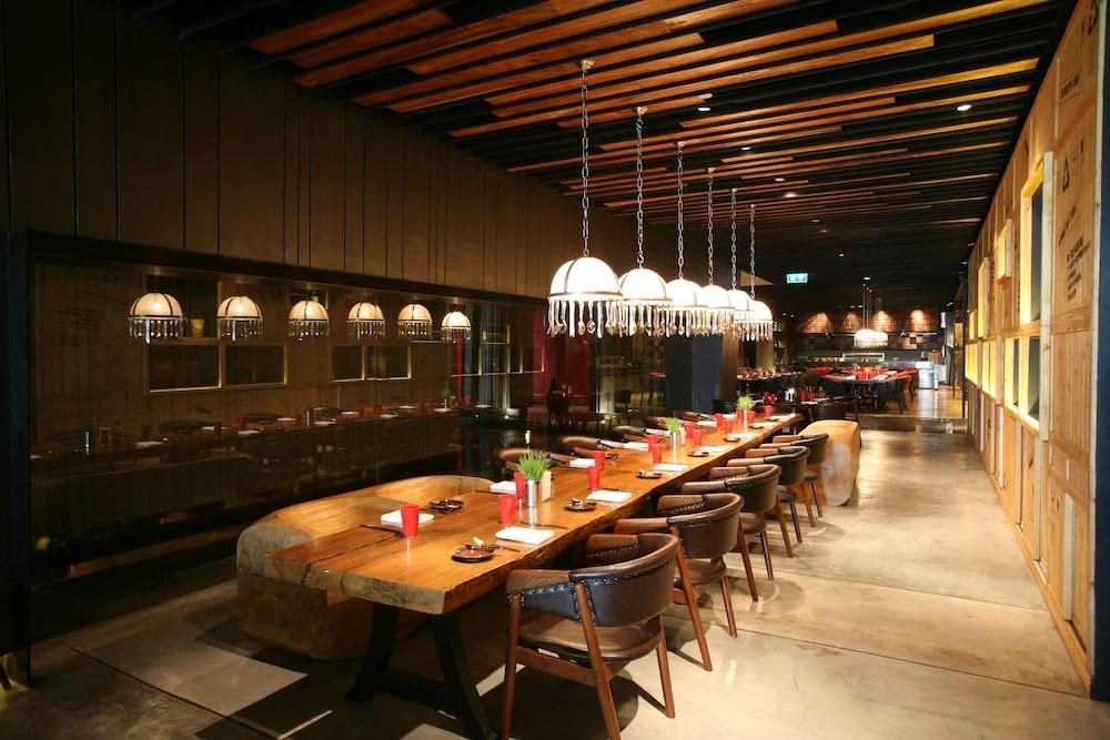 SO SOFITEL BANGKOK photo 3