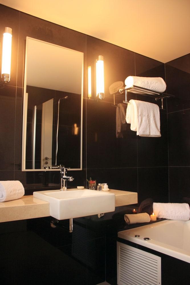 Axsur Design Hotel photo 4
