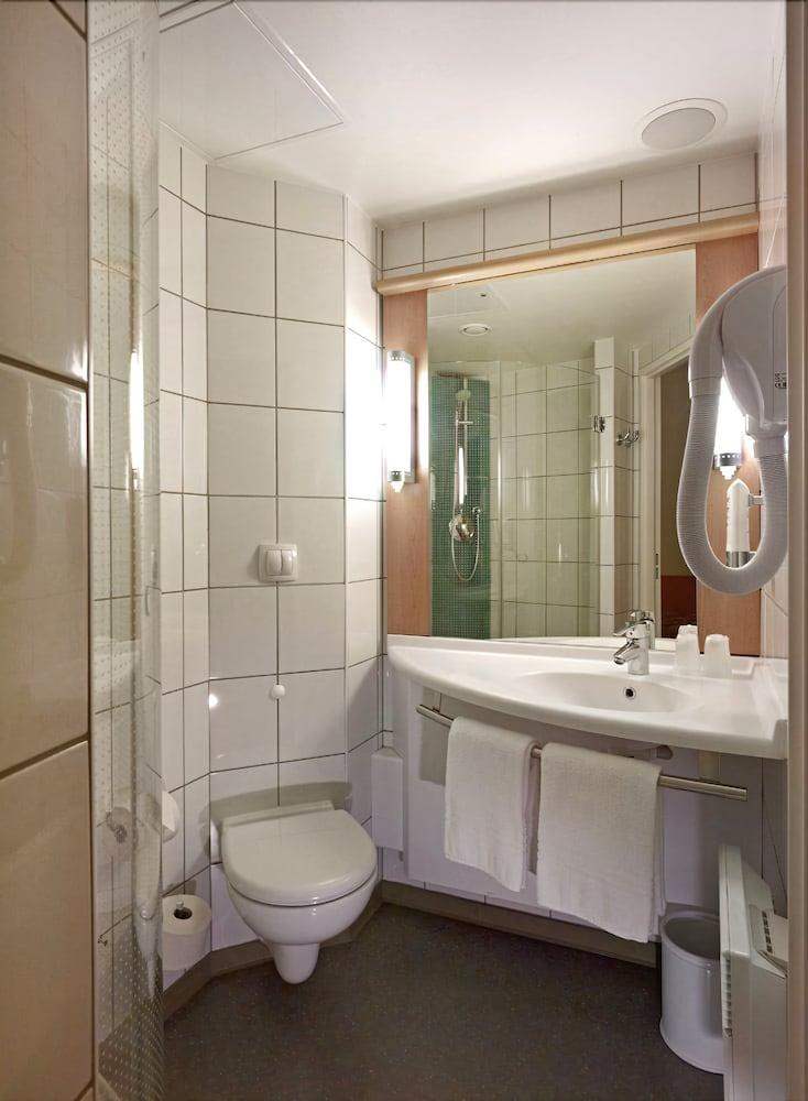 Ibis Warszawa Reduta photo 3